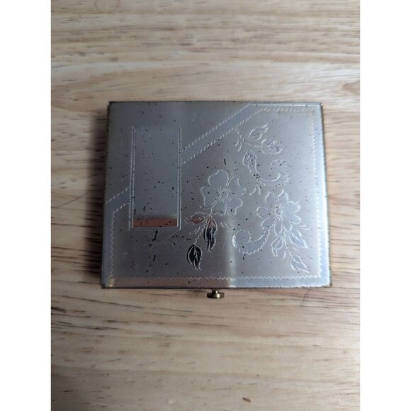 Dorset 5th Avenue Silver and gold tone w/ pads etched flowers engrave space 2x3 - Picture 3 of 15